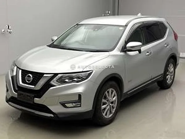 Nissan X-Trail 2017, auction grade 4