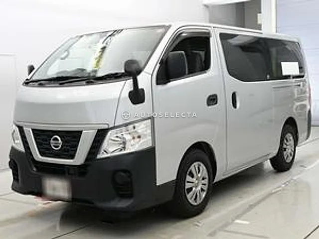 Nissan NV350 Caravan 2019, auction grade 3.5