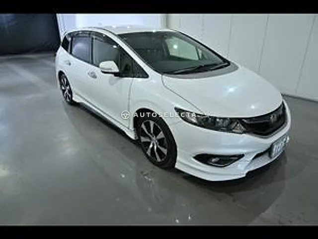 Honda Jade 2016, auction grade 3.5