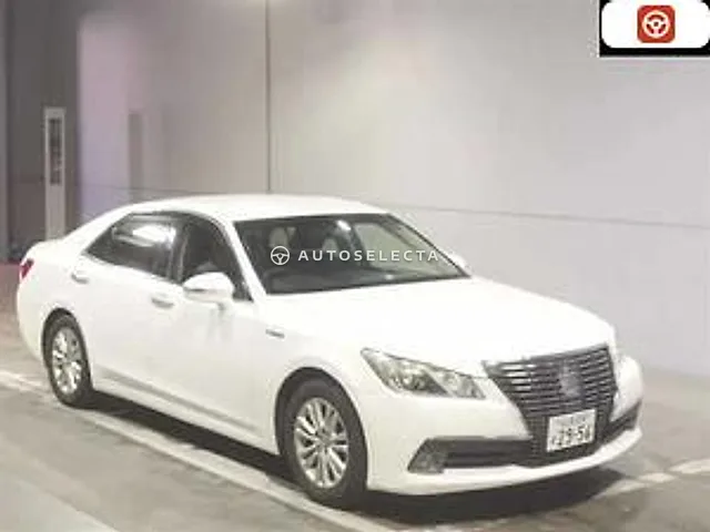 Toyota Crown 2014, auction grade 3.5