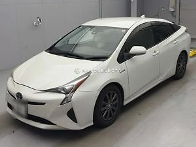 Toyota Prius 2015, auction grade R
