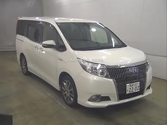 Toyota Esquire 2016, auction grade 3.5