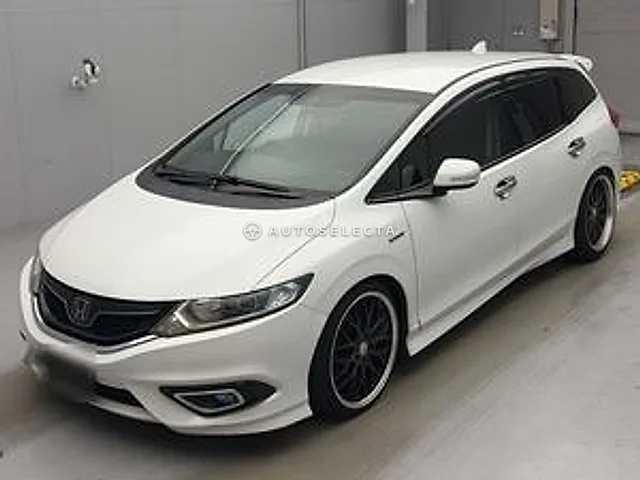 Honda Jade 2015, auction grade 3.5
