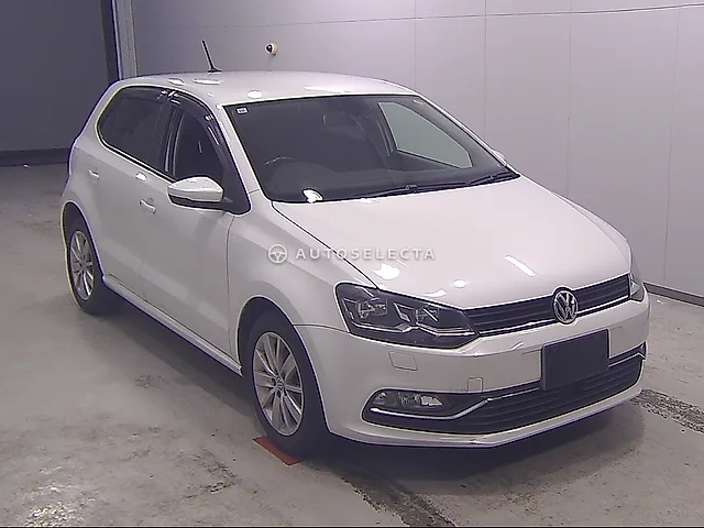 Volkswagen Polo 2015, auction grade R
