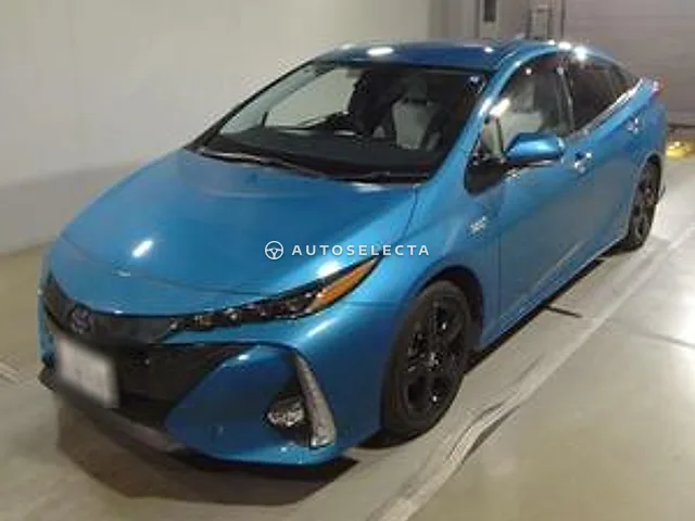 Toyota Prius PHV 2017, auction grade 4