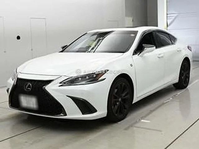 Lexus ES 2024, auction grade 5