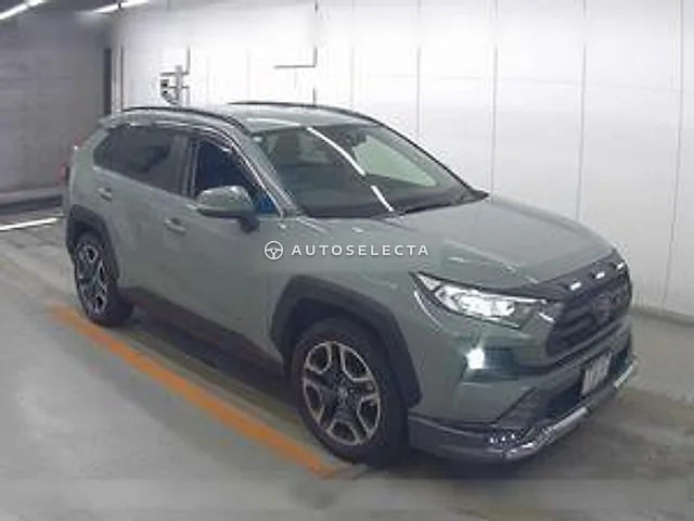 Toyota RAV4 2019, auction grade 4.5