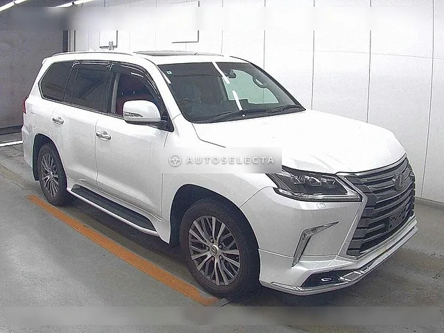 Lexus LX 2018, auction grade 4.5
