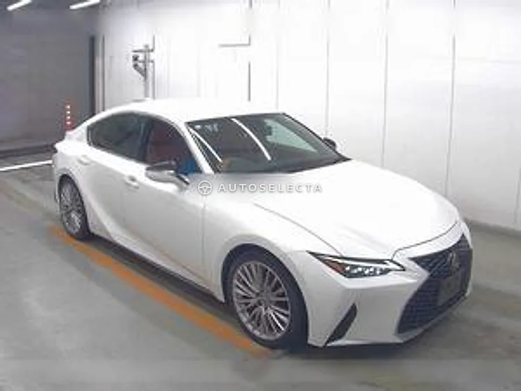 Lexus IS 2023, photo 1 of 6