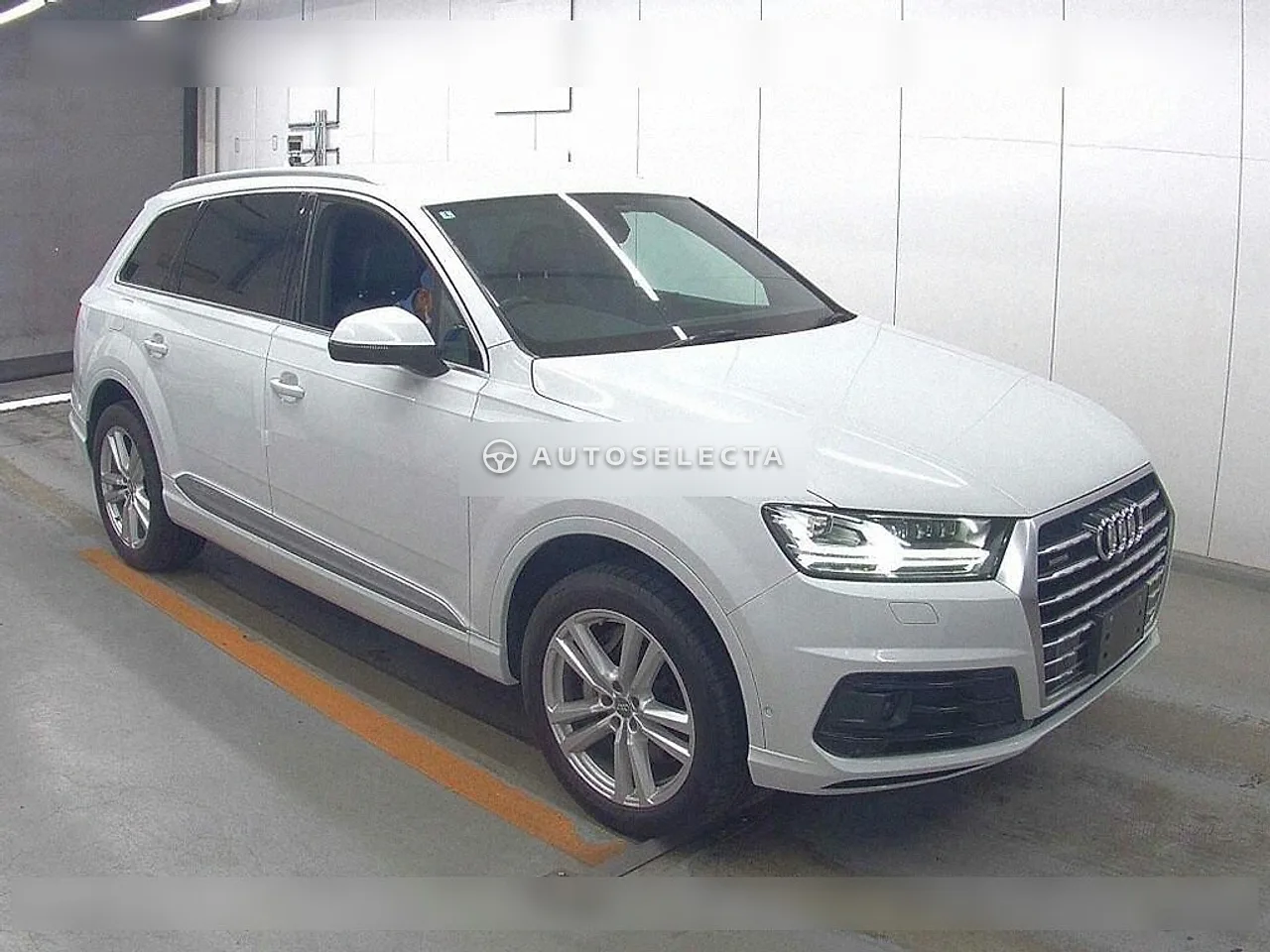 Audi Q7 2020, photo 1 of 6