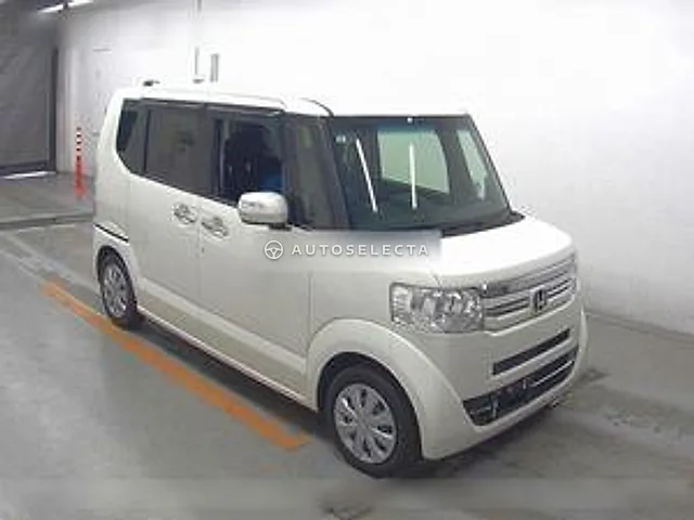 Honda N-BOX 2017, auction grade 3.5