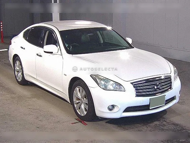 Nissan Fuga 2010, auction grade RA