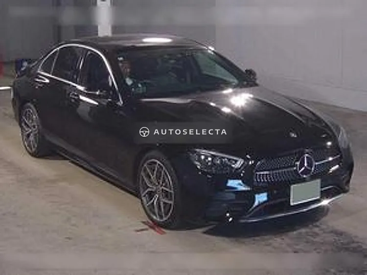 Mercedes-Benz E-Class 2022, photo 1 of 6