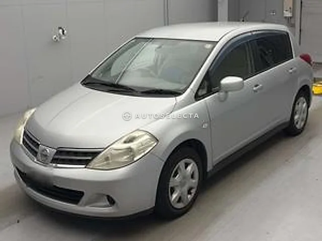 Nissan Tiida 2012, auction grade 3.5