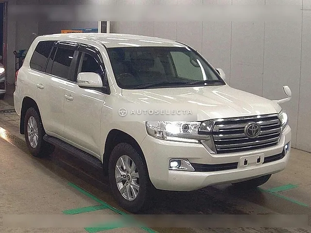 Toyota Land Cruiser 2019, auction grade 4.5