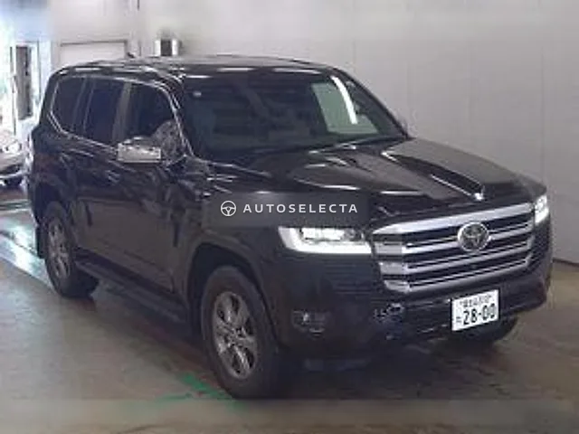 Toyota Land Cruiser 2023, auction grade 5