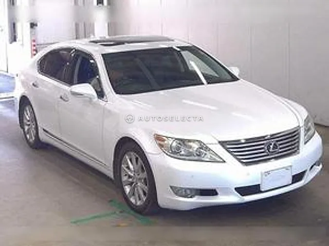 Lexus LS 2010, auction grade 4.5