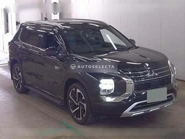 Mitsubishi Outlander PHEV 2022, auction grade 4.5