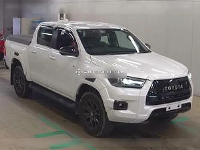 Toyota Hilux GR Sport 2024, auction grade 5