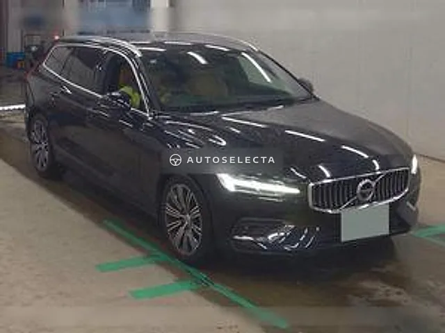 Volvo V60 2019, auction grade 4.5
