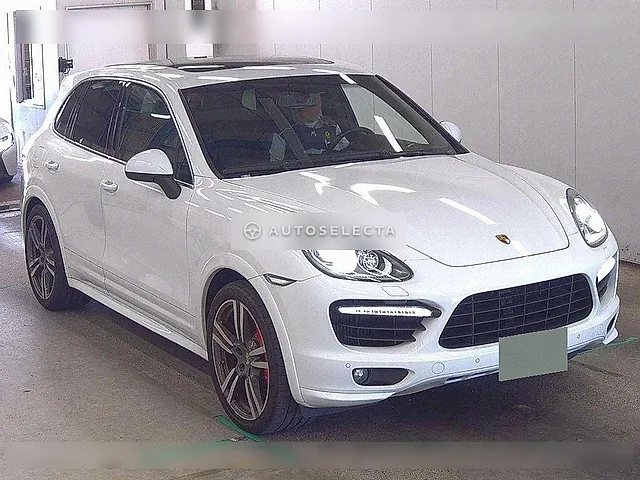 Porsche Cayenne 2012, auction grade 4.5