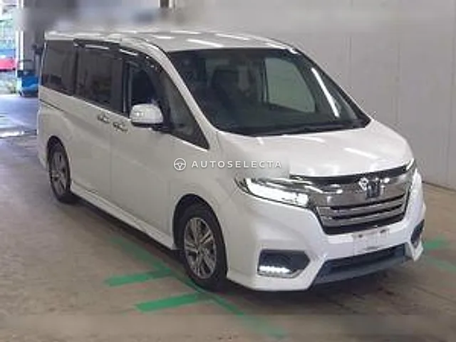 Honda Stepwgn Spada 2021, auction grade R