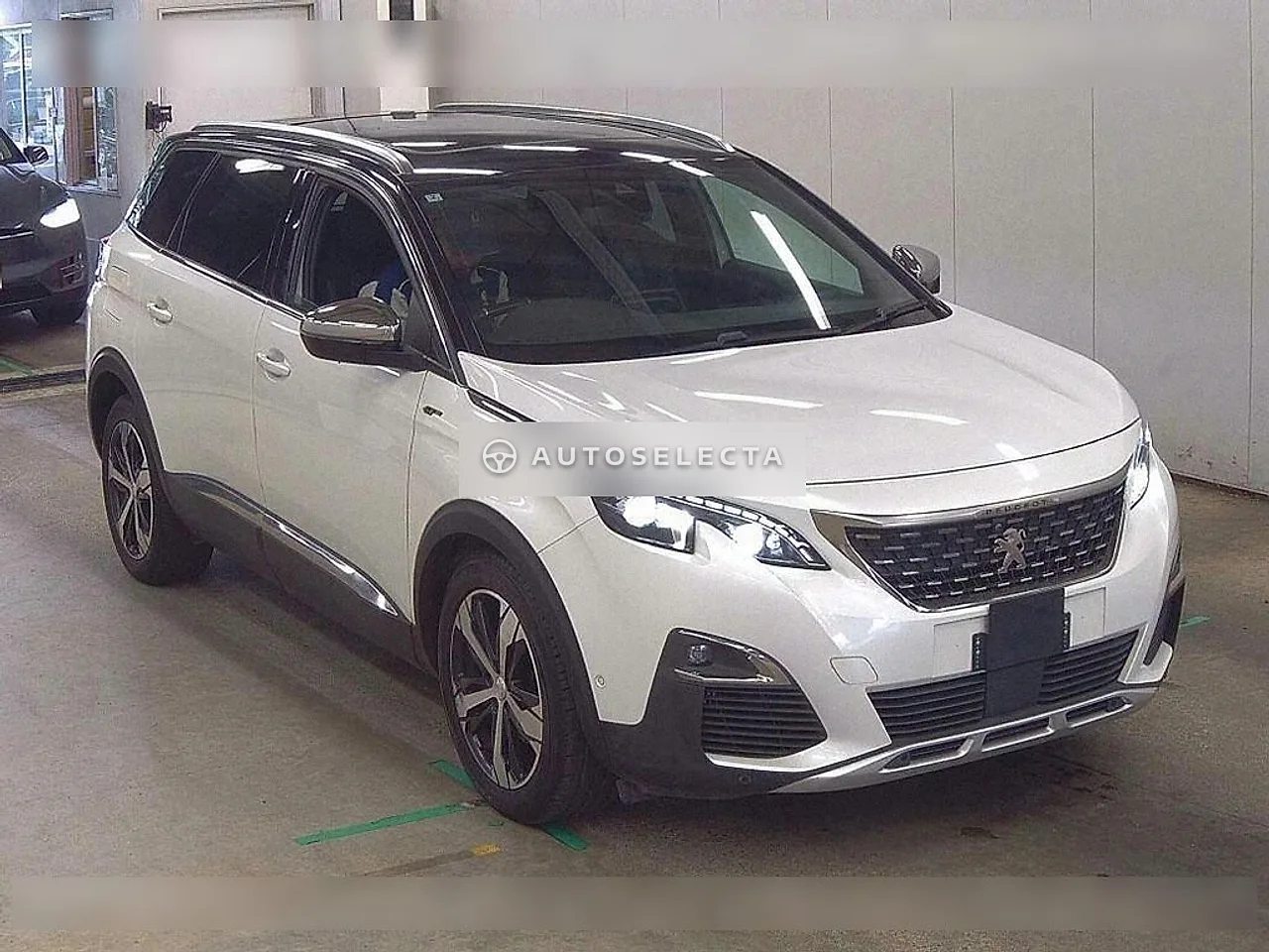 Peugeot 5008 2020, photo 1 of 6