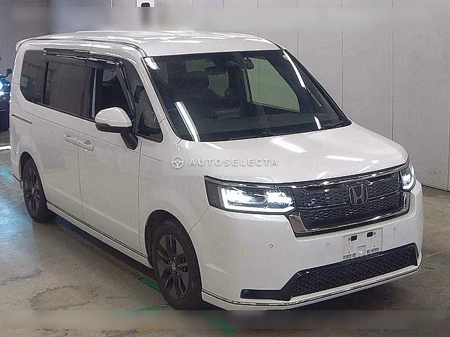 Honda Stepwgn Spada 2024, auction grade 4.5