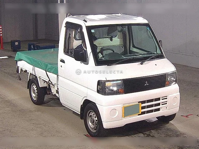 Mitsubishi Minicab Truck 2006, auction grade 3.5