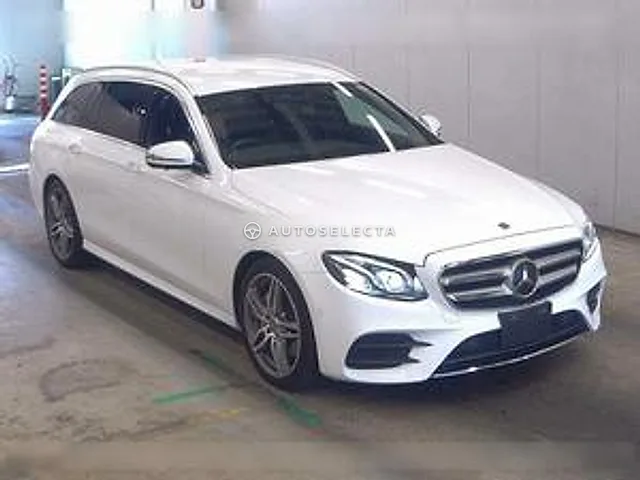 Mercedes-Benz E-Class Station Wagon 2017, auction grade 4