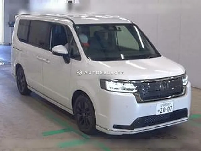 Honda Stepwgn Spada 2025, auction grade 4.5