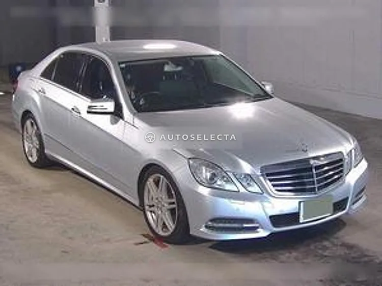 Mercedes-Benz E-Class 2012, photo 1 of 1