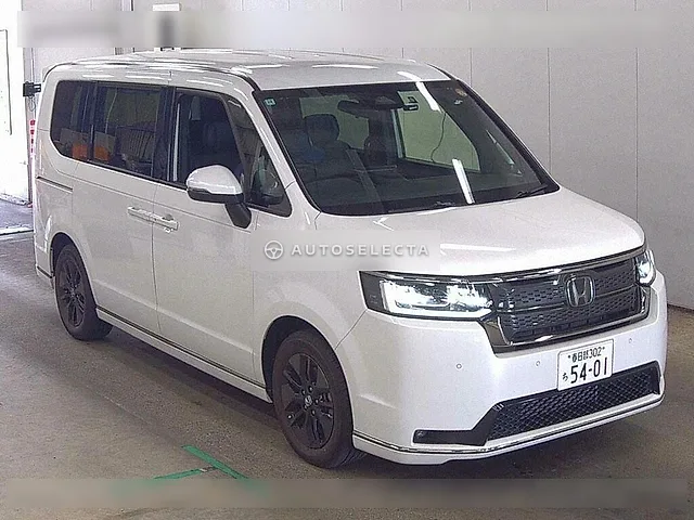 Honda Stepwgn Spada 2025, auction grade 4.5