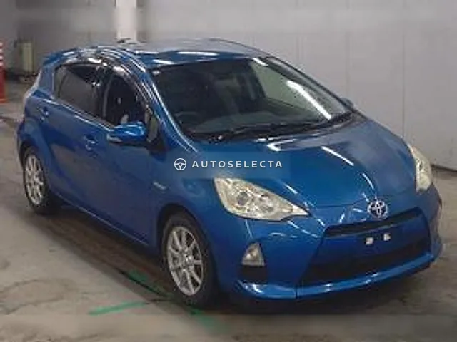 Toyota Aqua 2013, auction grade 3.5
