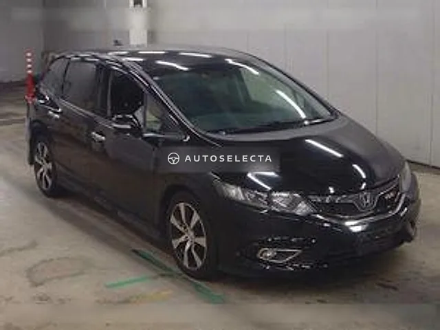 Honda Jade 2017, auction grade 3.5