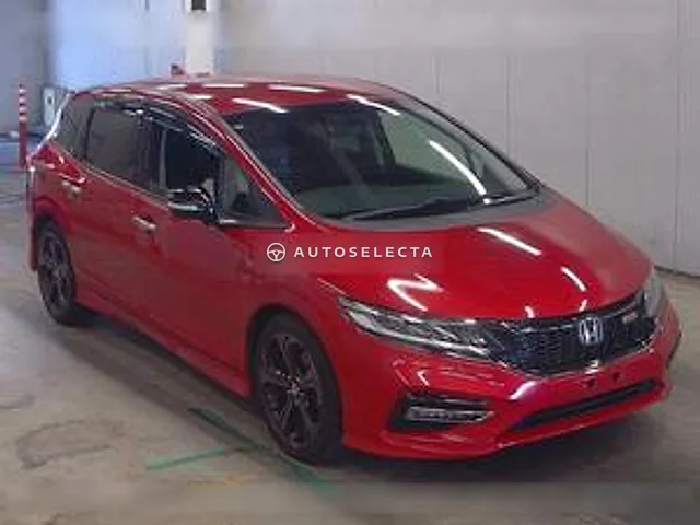 Honda Jade 2018, auction grade 4