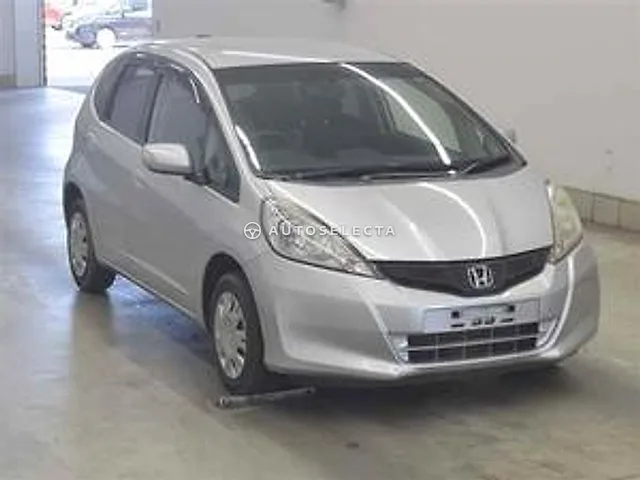 Honda Fit 2012, auction grade 3.5