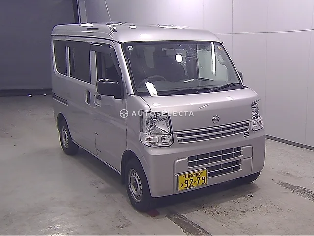 Nissan NV100 Clipper 2021, auction grade 3.5