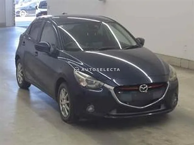 Mazda Demio 2015, auction grade R