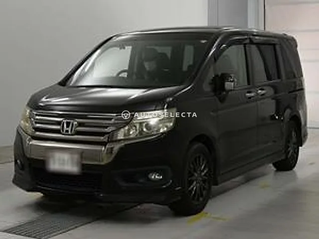 Honda Stepwgn Spada 2014, auction grade 4