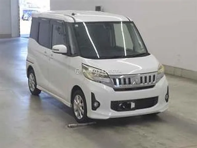 Mitsubishi eK Space Custom 2015, auction grade 4