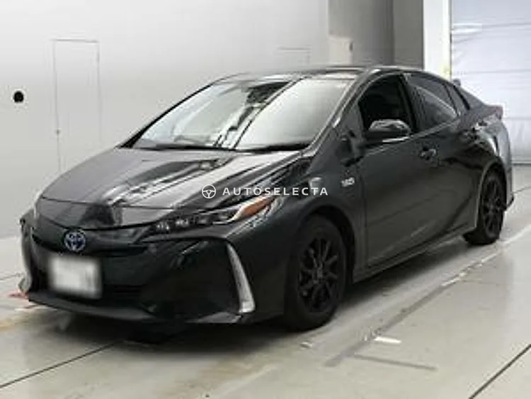 Toyota Prius PHV 2018, photo 1 of 1