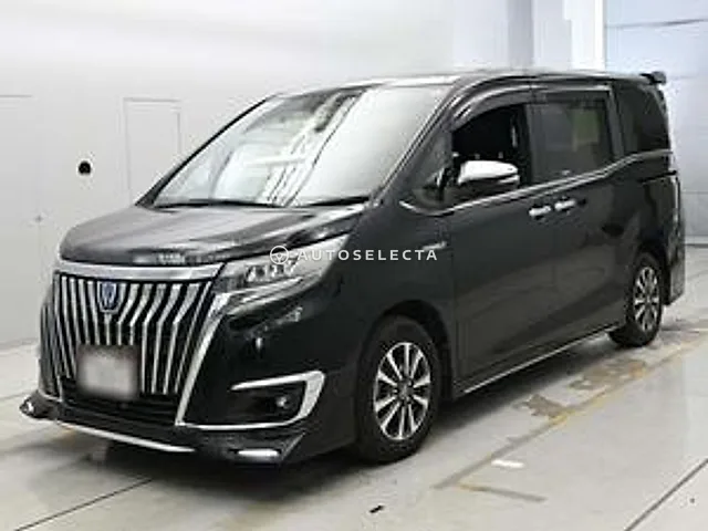 Toyota Esquire 2018, auction grade 4