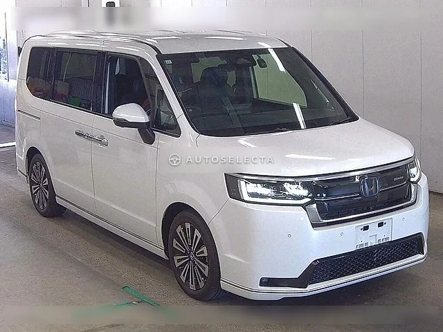 Honda Stepwgn Spada 2023, auction grade 5