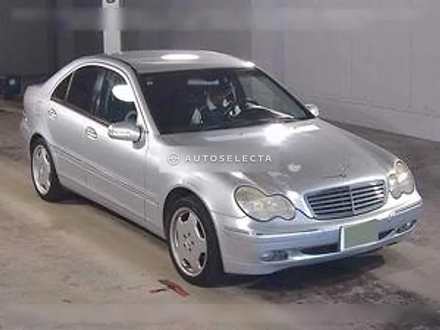 Mercedes-Benz C-Class 2002, auction grade 3.5