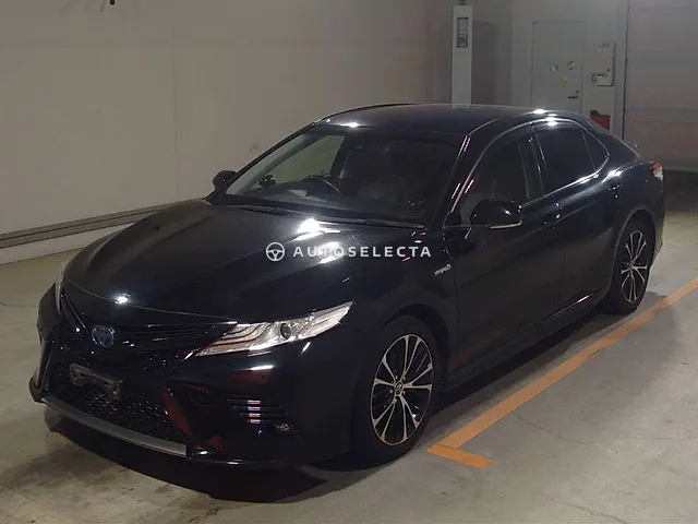 Toyota Camry 2019, auction grade 3.5