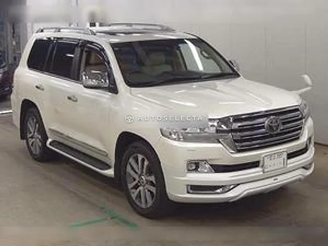 Toyota Land Cruiser 2017, auction grade 4