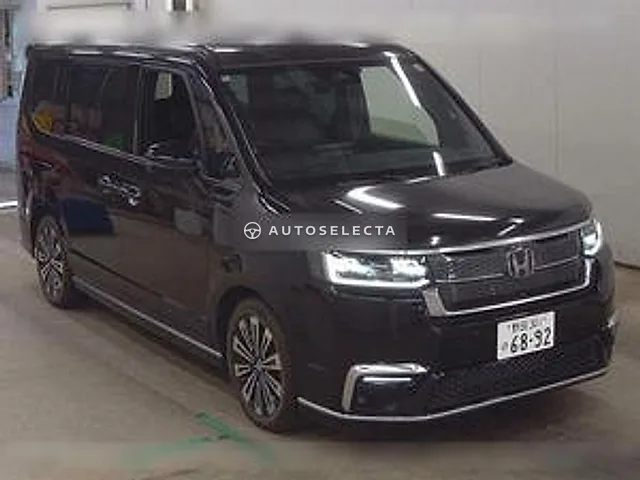 Honda Stepwgn Spada 2022, auction grade 3.5