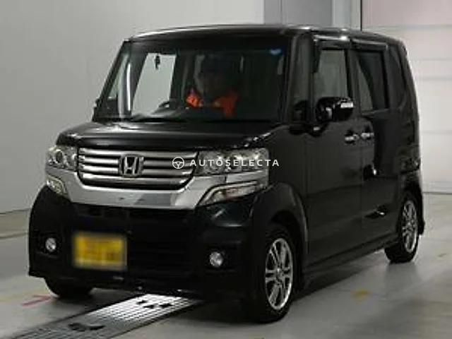 Honda N-BOX+ Custom 2013, auction grade 3.5