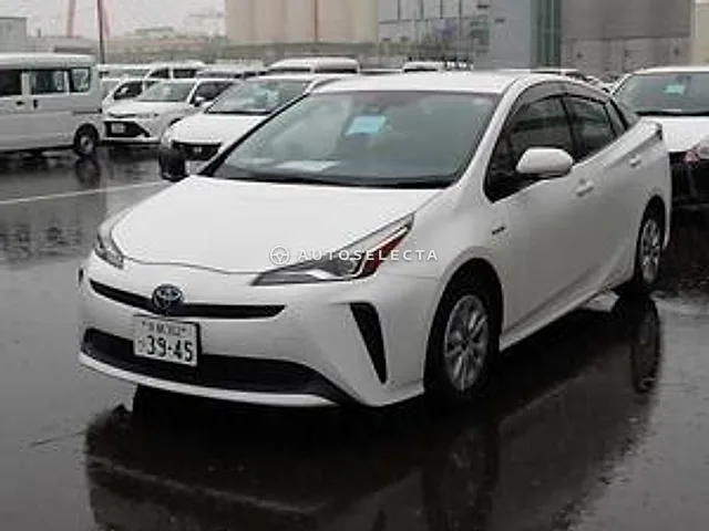 Toyota Prius 2019, auction grade 3.5